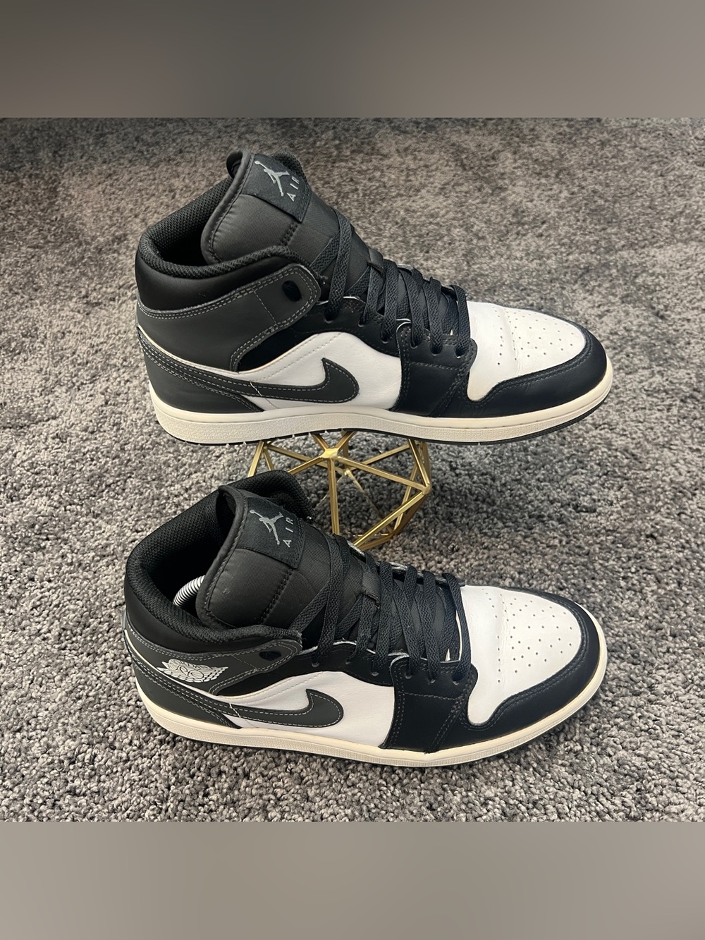 Jordan 1 Mid Shoes Men’s Size 10 Black White Iron Grey DQ8426-001 Nike Jumpman